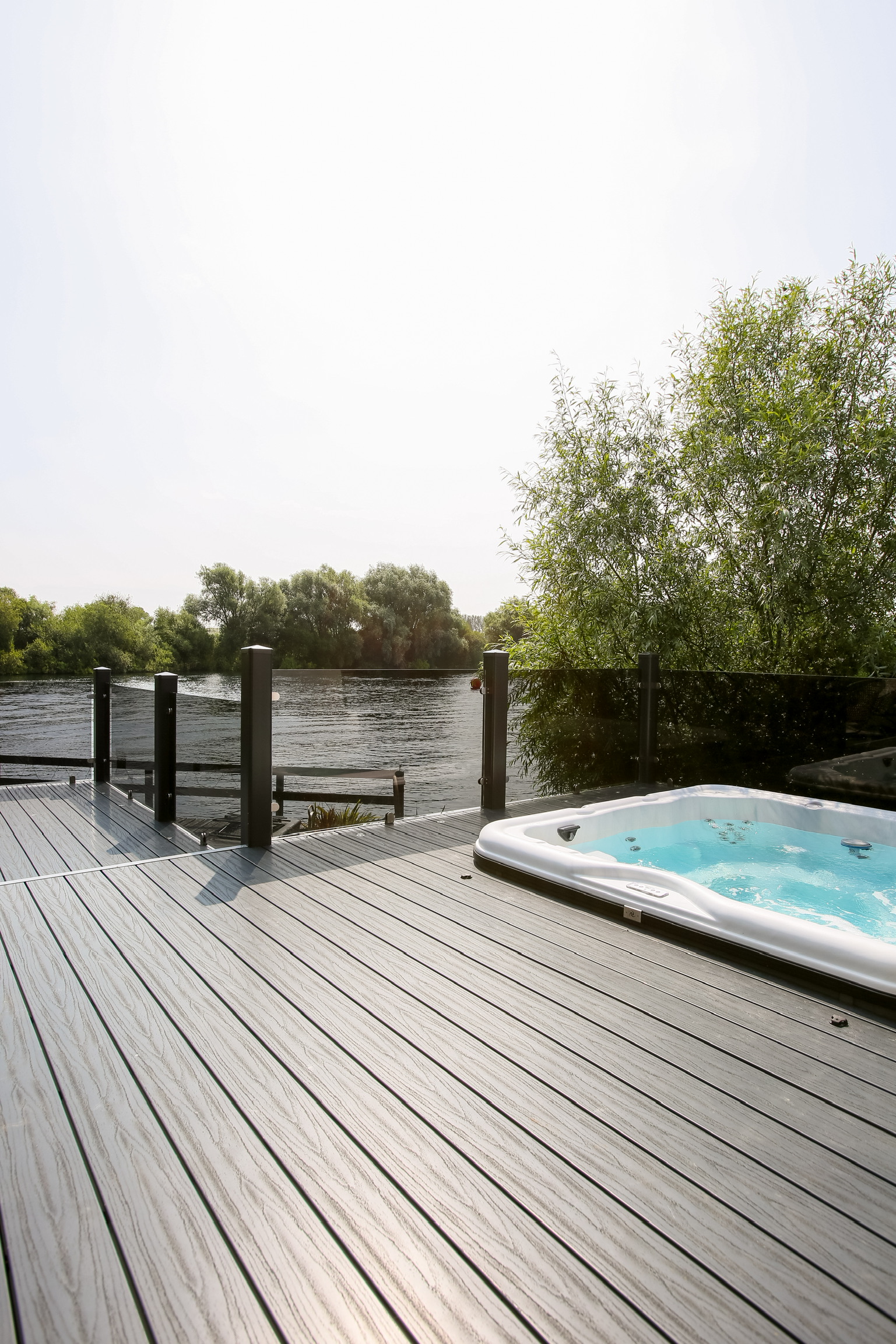 Composite Decking - Dimension Sundecks